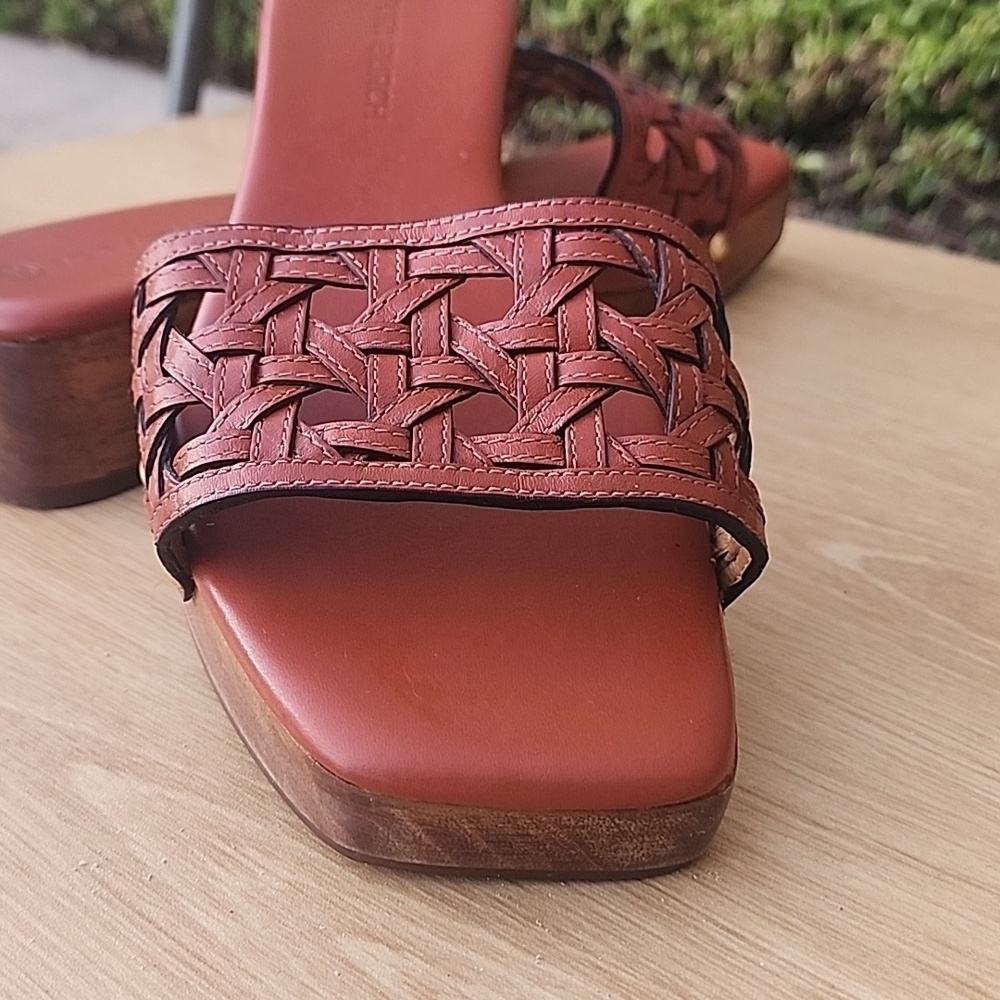 Tory Burch Basket weave Clogs in brick Red Size 9.5 - Picture 6 of 13